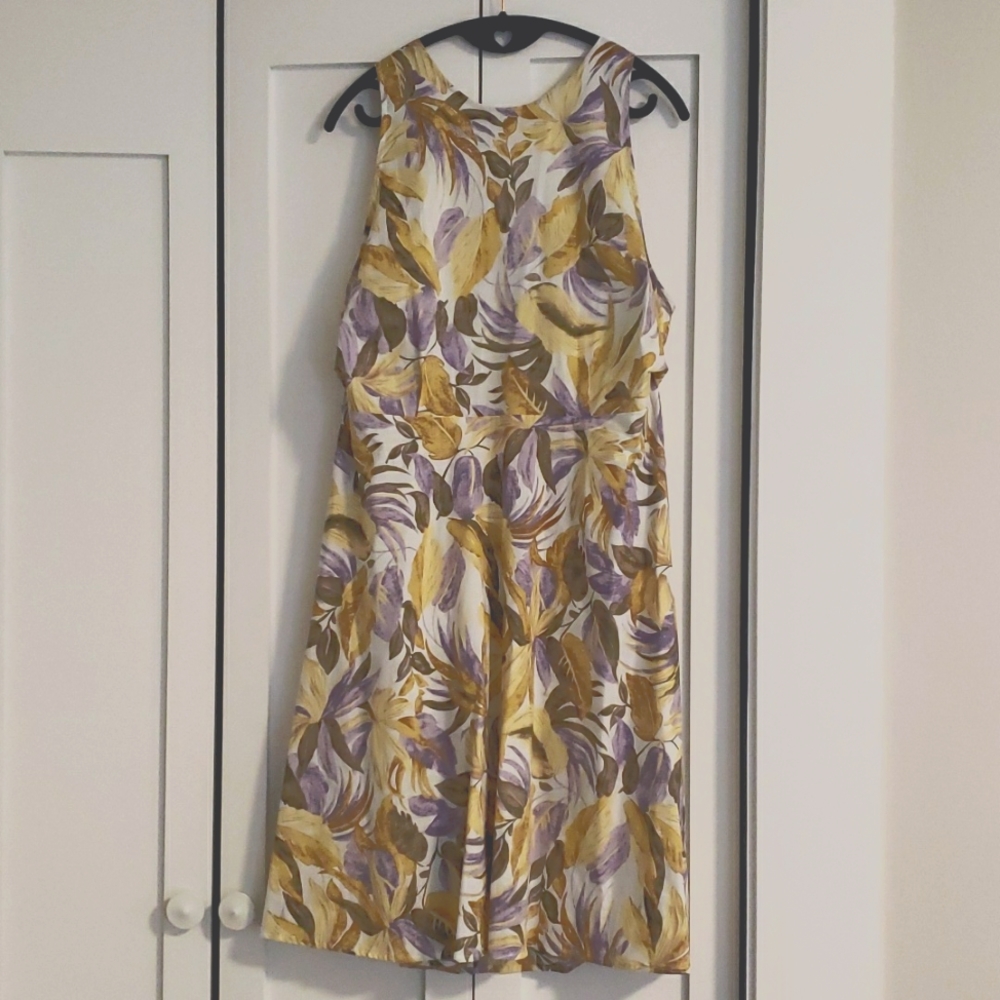 Princess Neckline Sleeveless Yellow Midi Dress
